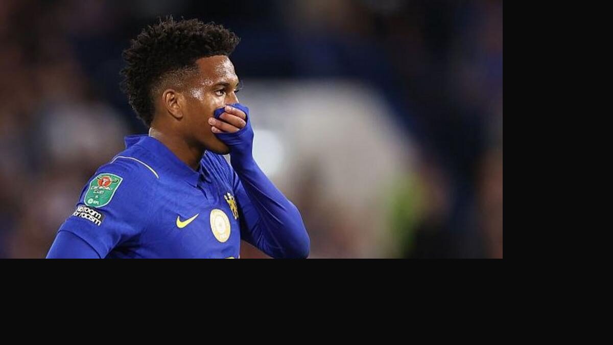 Estevao Stuck on Chelsea's Bench as Neto Shines Under Alonso