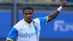 Balotelli & Douglas Costa Fuel Chievo's Incredible Serie D Revival