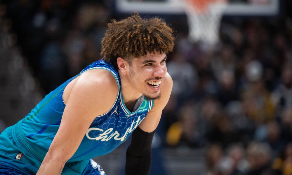 LaMelo Ball sinks game winner to win it for Hornets - Afroballers